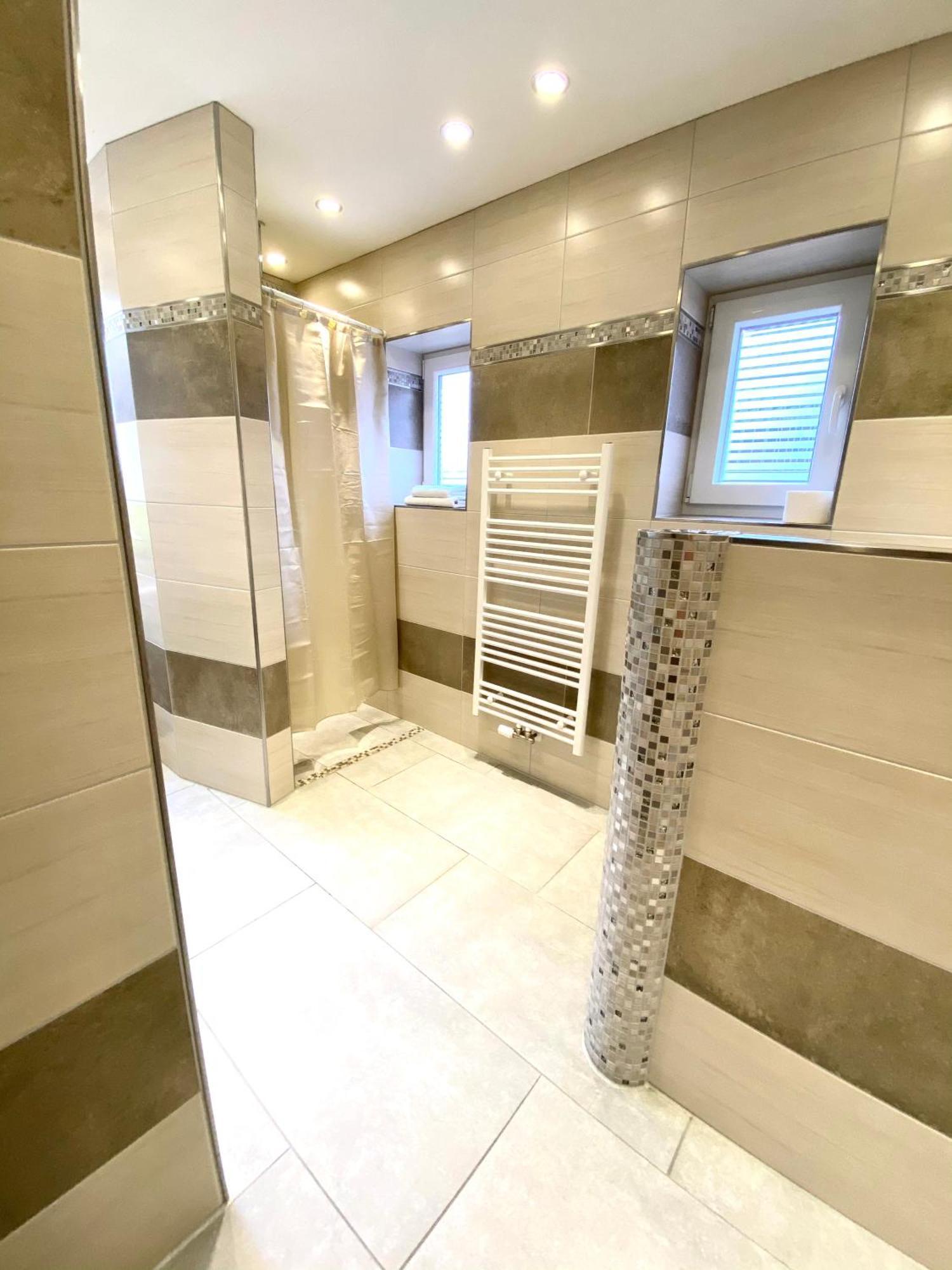 Schoene Ferienwohnung Mit Grossem Garten Φλένσμπουργκ Εξωτερικό φωτογραφία